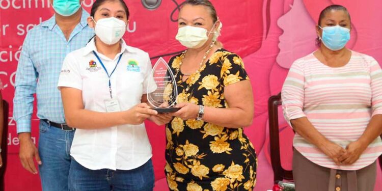 Gobierno municipal en Isla Mujeres conmemora ‘Día Internacional de la Mujer’