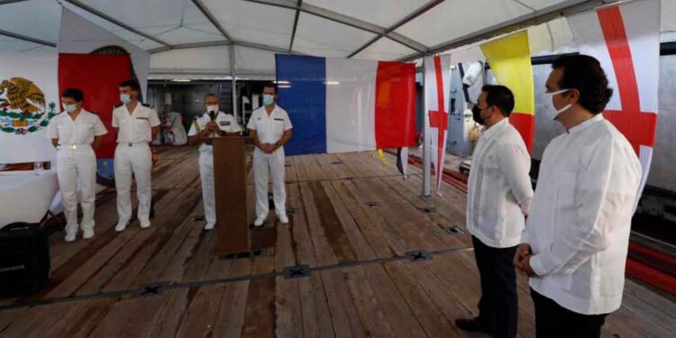 Los tripulantes del buque francés Dumont D’urville llegan a Cozumel