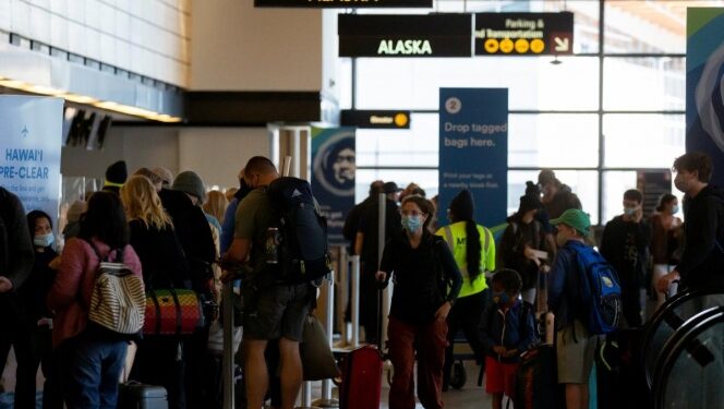 Alaska ofrece vacunas gratis a turistas