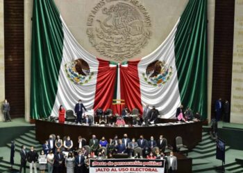 Realizan juicio de desafuero de García Cabeza de Vaca