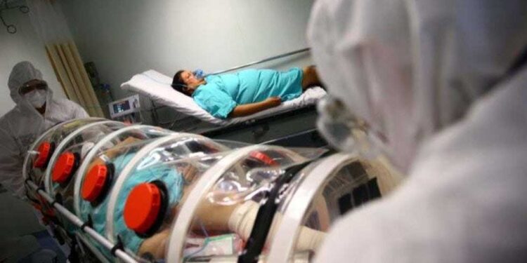 La pandemia, lejos de terminar; está en un «punto crítico»: OMS