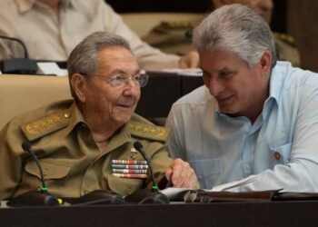 Cuba se queda sin un castro por primera vez en 60 años, Raúl Castro renuncia al Partido Comunista
