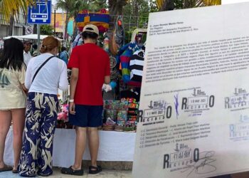 Empresarios de Isla Mujeres exigen solución al problema del ambulantaje