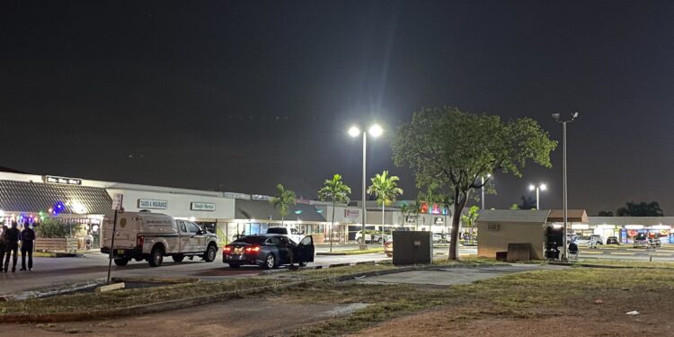 Tiroteo deja dos muertos y al menos 25 heridos en Florida, EU