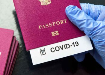 Nueva York ofrece vacuna contra COVID-19 gratis a turistas