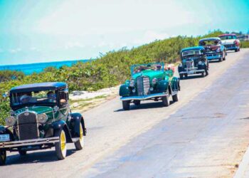 Mañana arribarán los vehículos participantes del Rally Maya en Isla Mujeres