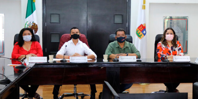 Turnan a comisiones iniciativa en materia de reelección legislativa