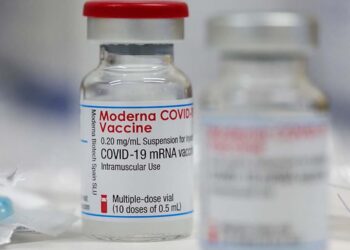 Moderna inicia ensayos de vacuna 3 en 1; protegería contra covid, influenza y gripe