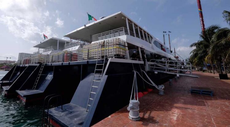 Llegan a Cancún los nuevos barcos del grupo Xcaret
