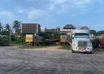 Vecinos dicen estar hartos del ruido que genera la mega planta eléctrica