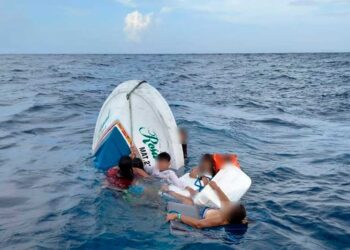 FGE abre investigación por la muerte de tres personas tras el hundimiento de la «Rosa Coral»