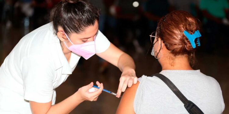 Todo listo para arrancar con la vacunación a jóvenes mayores de 18 años en Isla Mujeres