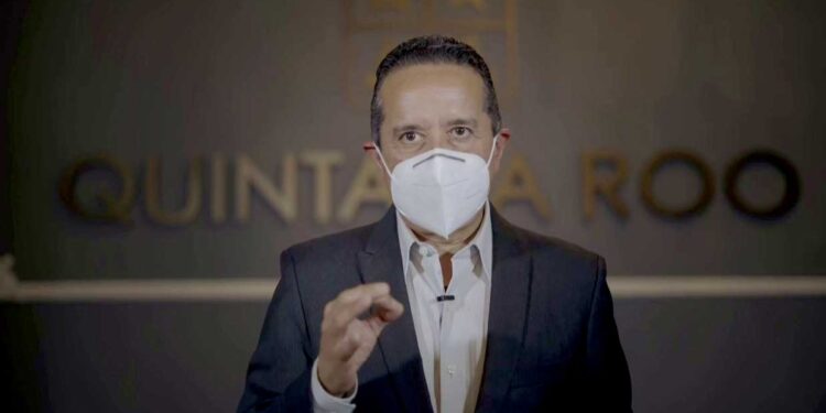 Lamenta Carlos Joaquín la falta de apoyo del alcalde Juan Carrillo para frenar ola de contagios por Covid-19