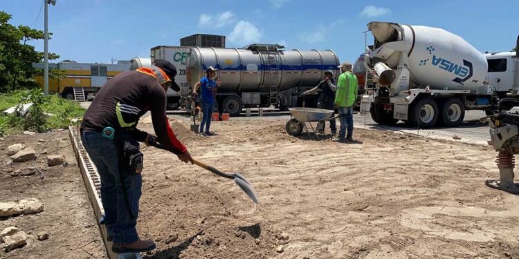 Instalarán concretera para agilizar trabajos de construcción para el nuevo hospital de la Armada de México