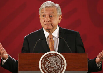 “Yo no tengo nada que ver”: AMLO negó persecución política contra Ricardo Anaya