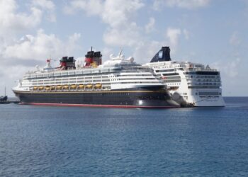 Logros en materia portuaria contribuyen a la reactivación oportuna del turismo de cruceros