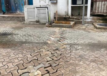 Comerciantes en Isla Mujeres denuncian daños en sus calles por obras de un particular