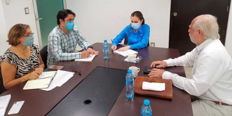 Retoma Atenea acuerdos con el INSUS para buscar la regularización de la tierra en la zona continental