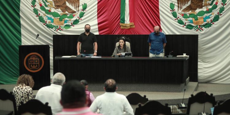 Exhorta Congreso a poner orden a la navegación en la Laguna de Bacalar