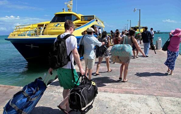 Aumenta el tráfico de pasajeros que llegan a Isla Mujeres