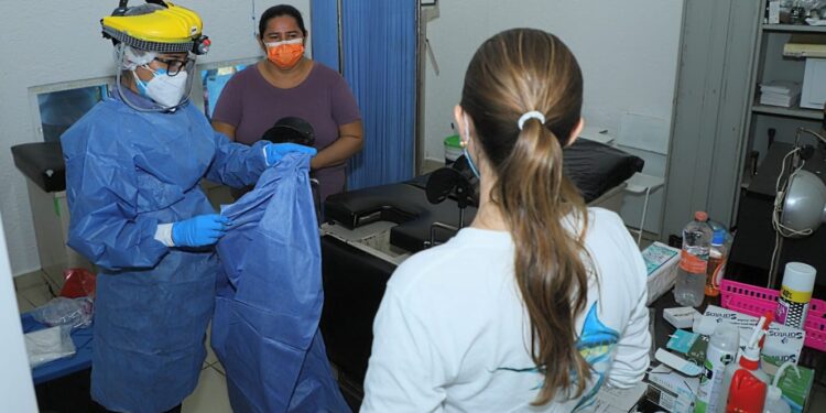 Dispensarios médicos continuarán en Isla Mujeres