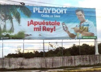 Una más contra Roberto Palazuelos