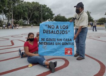Protestan de nueva cuenta victimas de despojos