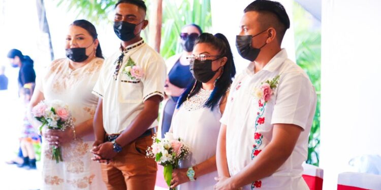 Bodas colectivas en Isla Mujeres une en matrimonio a 32 parejas