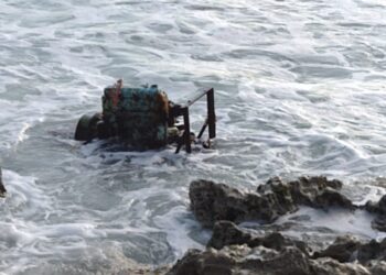 Se redujo a pedazos embarcación en la que llegaron cubanos a Isla Mujeres