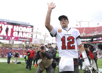 Tom Brady lo hace oficial: se despide una leyenda