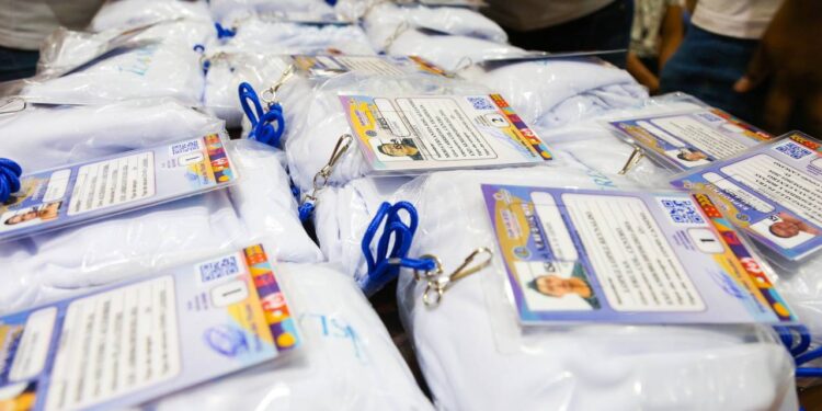 Empadronan a vendedores ambulantes de Isla Mujeres