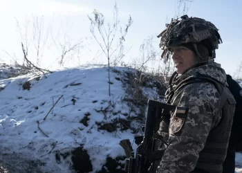 Inicia bombardeo en Ucrania