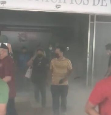 Se registra conato de incendio en el palacio de Cozumel durante conferencia de prensa
