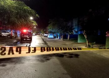 A balazos ejecutan a transeúnte en Villas del Sol