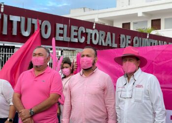 Se registran candidatos a diputados ante el IEQROO