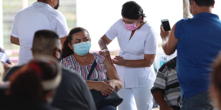 Reitera SESA la invitación a la población faltante, a acudir a recibir su dosis de refuerzo