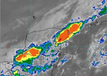 Llega el frente frío con lluvias fuertes en la Península de Yucatán