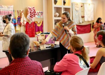 Promocionan las artesanías de Isla Mujeres en el Tianguis Internacional de Pueblos Mágicos