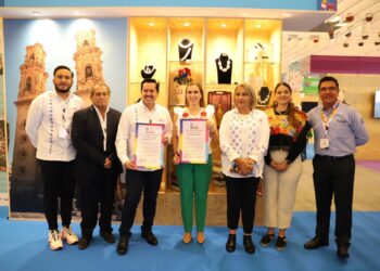 Firman Acuerdo de Hermanamiento los Pueblos Mágicos de Isla Mujeres, Quintana Roo y Taxco de Alarcón, Guerrero