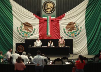 Avala XVI Legislatura reforma para dotar de autonomía a la UQROO