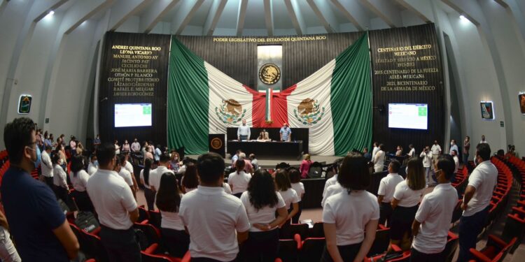 Aprueban reforma en materia de comparecencias de titulares de los órganos autónomos