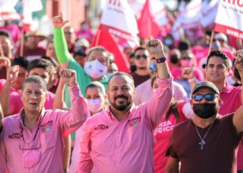 Inicia campaña Julián Ricalde en Isla Mujeres en busca de la diputación por el Distrito 1