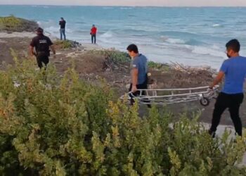 Encuentran cuerpo sin vida con aparentes signos de tortura en Isla Blanca