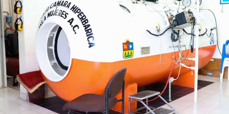 Rehabilitan la Cámara Hiperbárica de Isla Mujeres