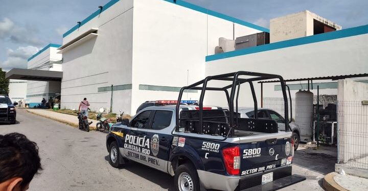 Disparan contra policías de la FGE en Cancún; uno fue hospitalizado