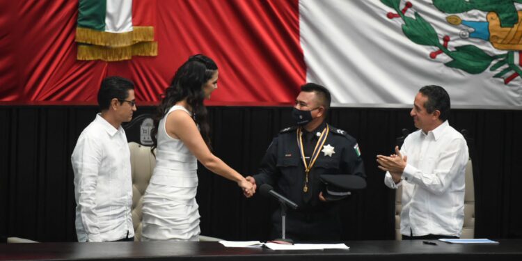 Entregan “Medalla al Mérito Policial” a elementos destacados