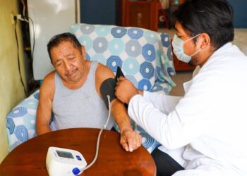 Acercan servicios médicos a grupos vulnerables a través del programa médico en tu casa en Isla Mujeres