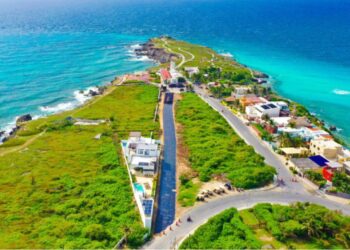 Logra gobierno municipal rescatar espacios público de los isleños