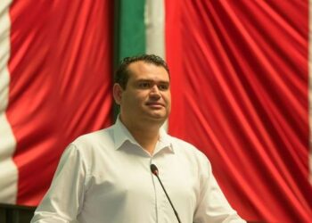 Reconocen al Diputado Edgar Gasca como el legislador más proactivo de la XVI Legislatura