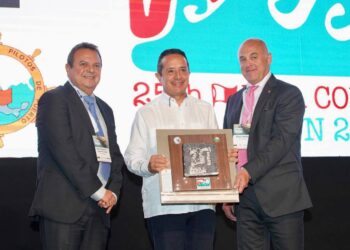 En Quintana Roo hemos podido recuperar gran parte del sector turístico que perdimos: Carlos Joaquín